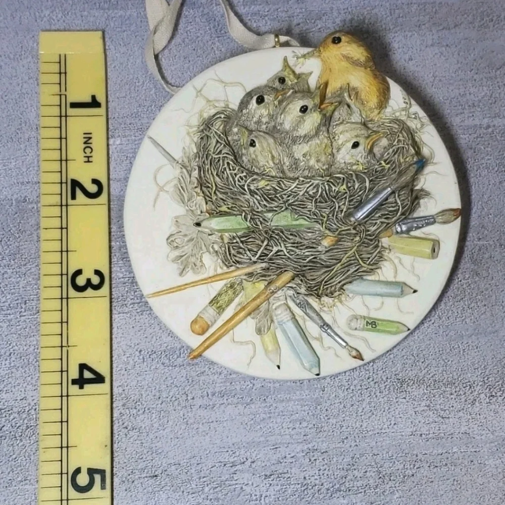 Vtg Marjolein Bastin Hallmark Ornament Mama Bird Babies Nest 3D Art 1995 Spring
